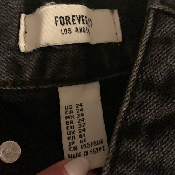 Forever 21 black denim skirt - Picture 4 of 4